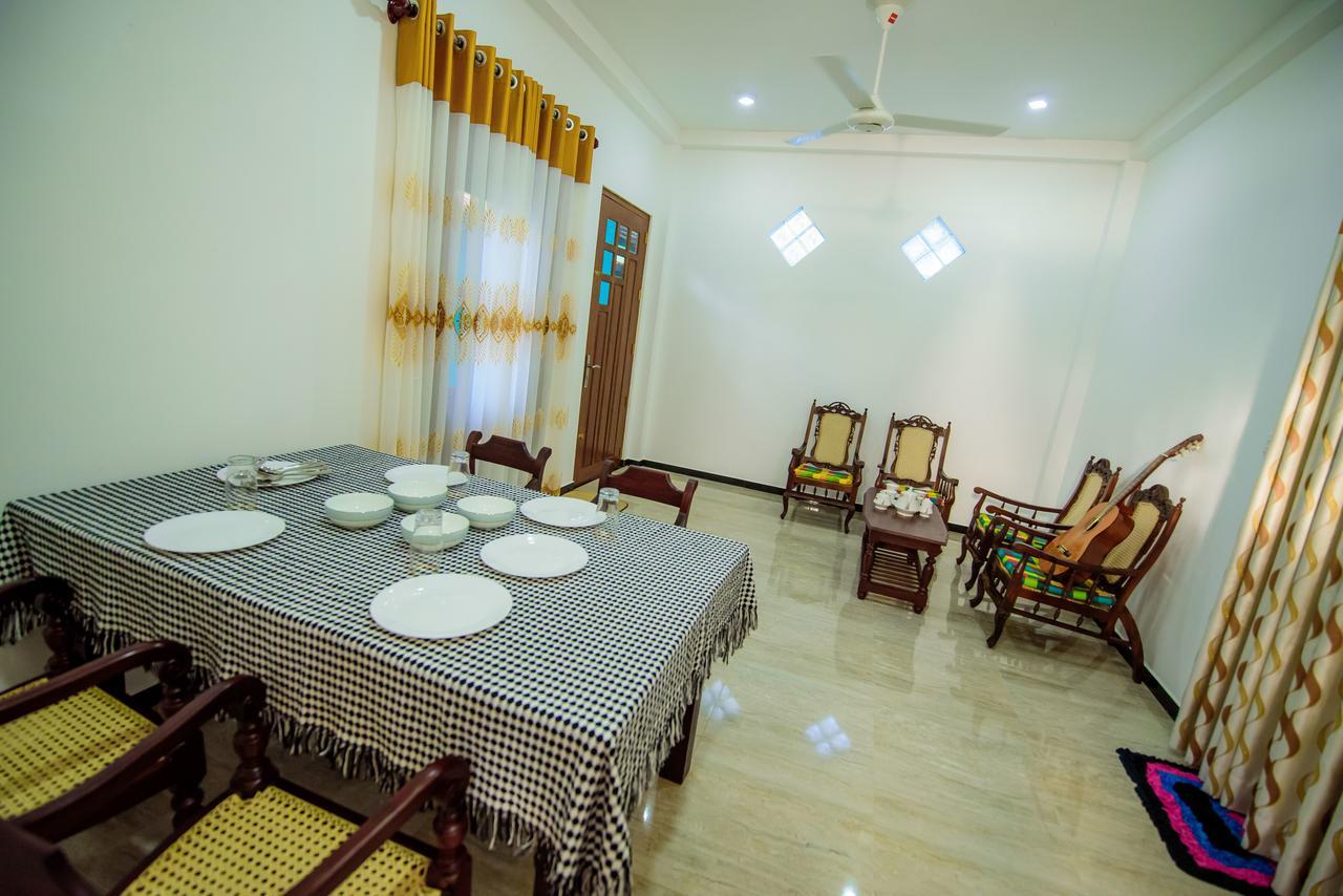 Halcyon Rest Villa Hikkaduwa Bagian luar foto