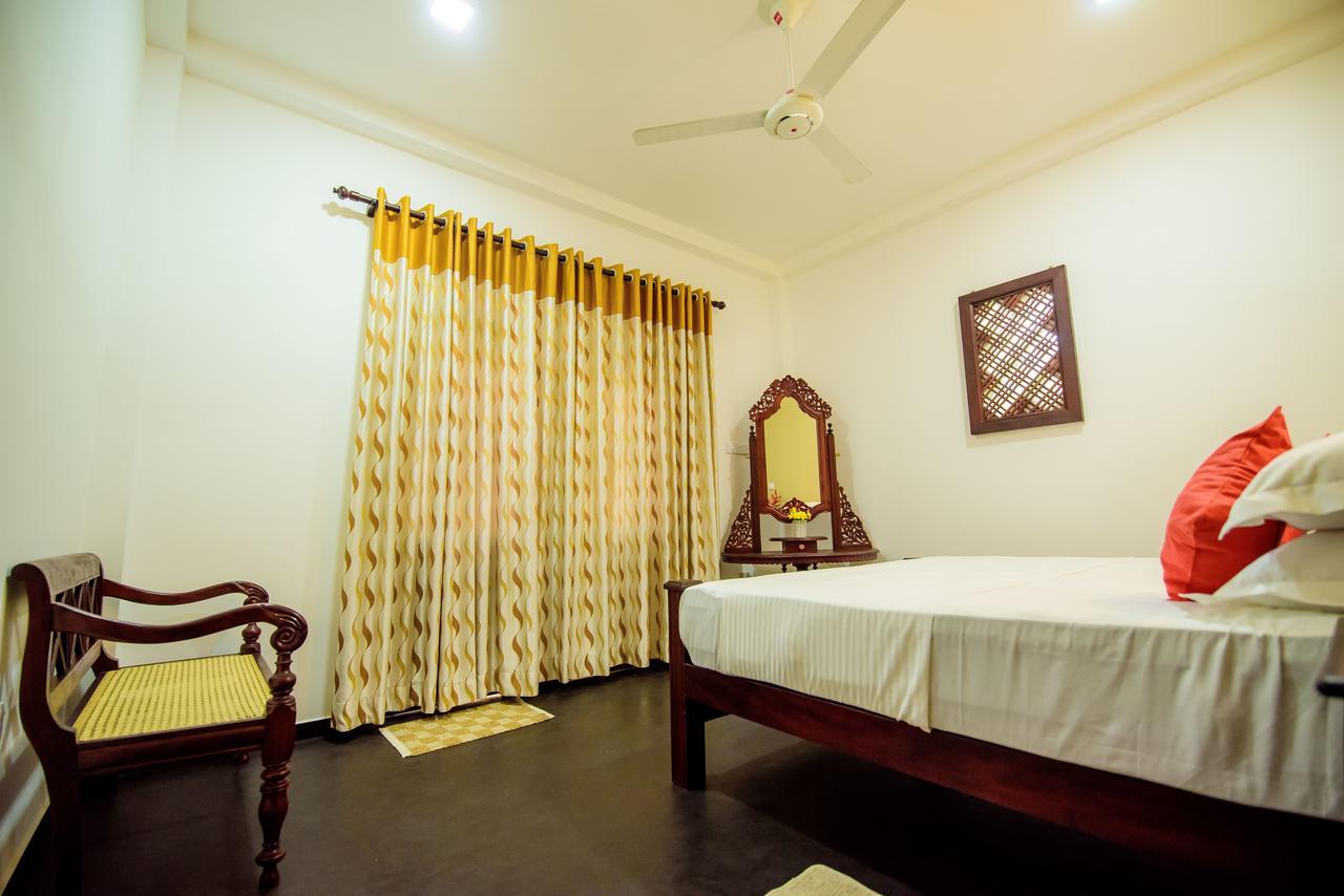 Halcyon Rest Villa Hikkaduwa Bagian luar foto