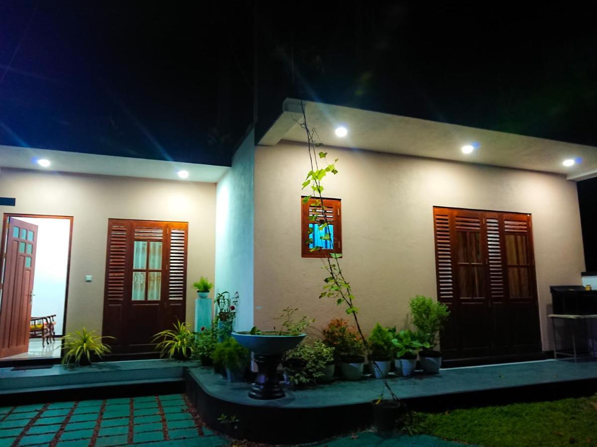 Halcyon Rest Villa Hikkaduwa Bagian luar foto
